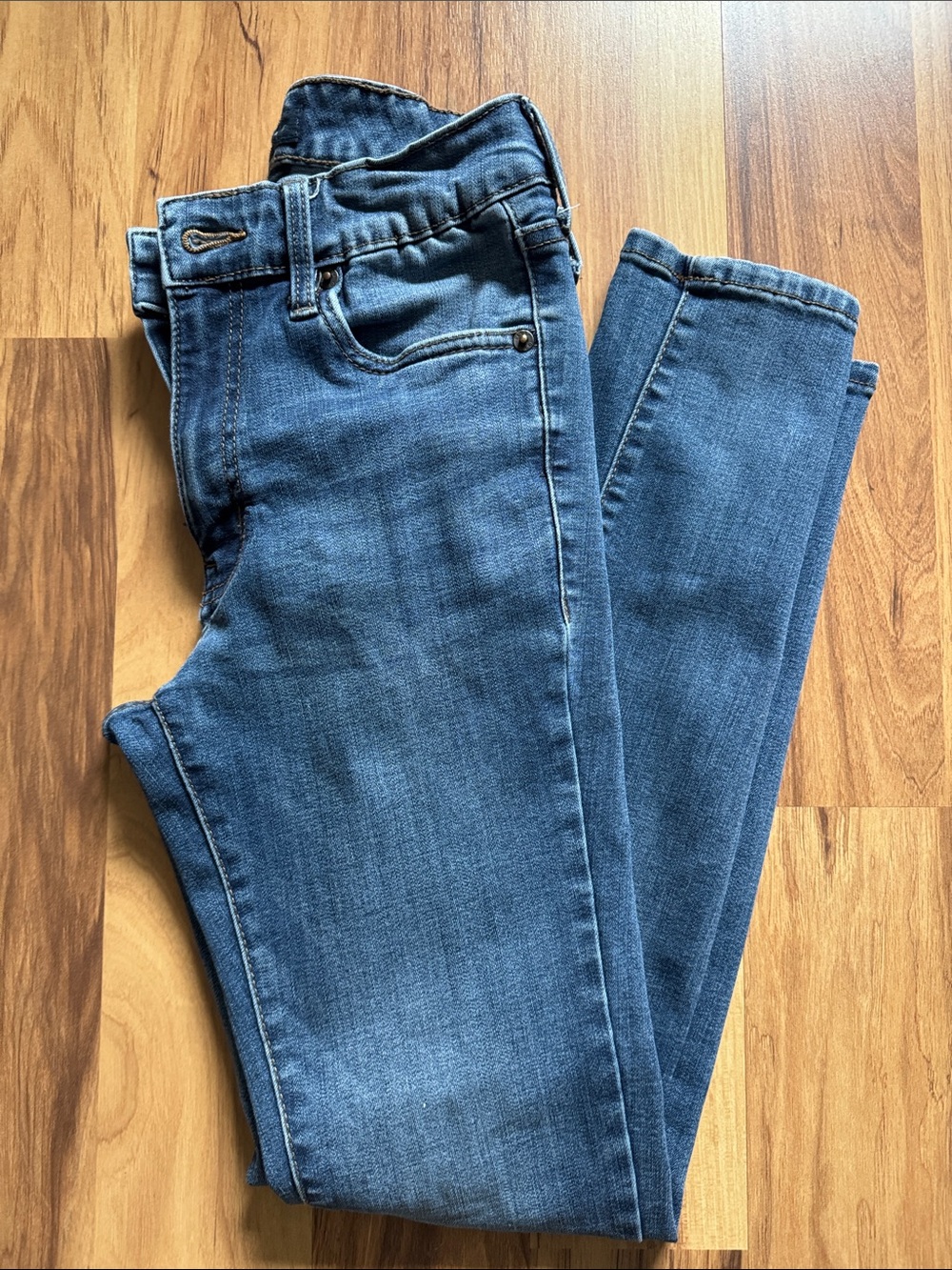 Aeropostale Women's Medium Blue Skinny Jeans
